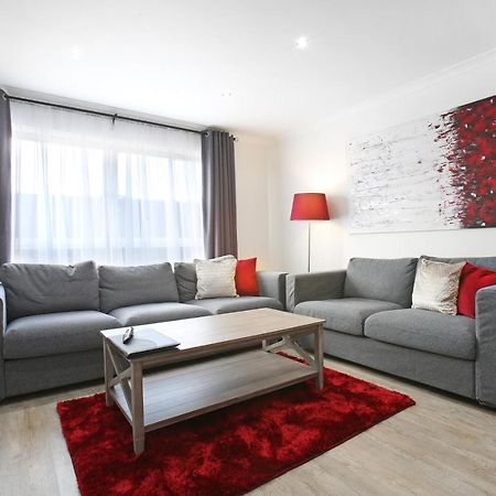 Vkm Apartments Glasgow Luaran gambar