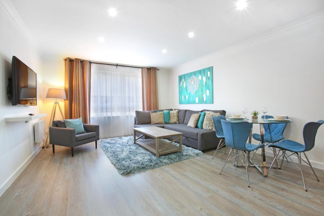 Vkm Apartments Glasgow Luaran gambar