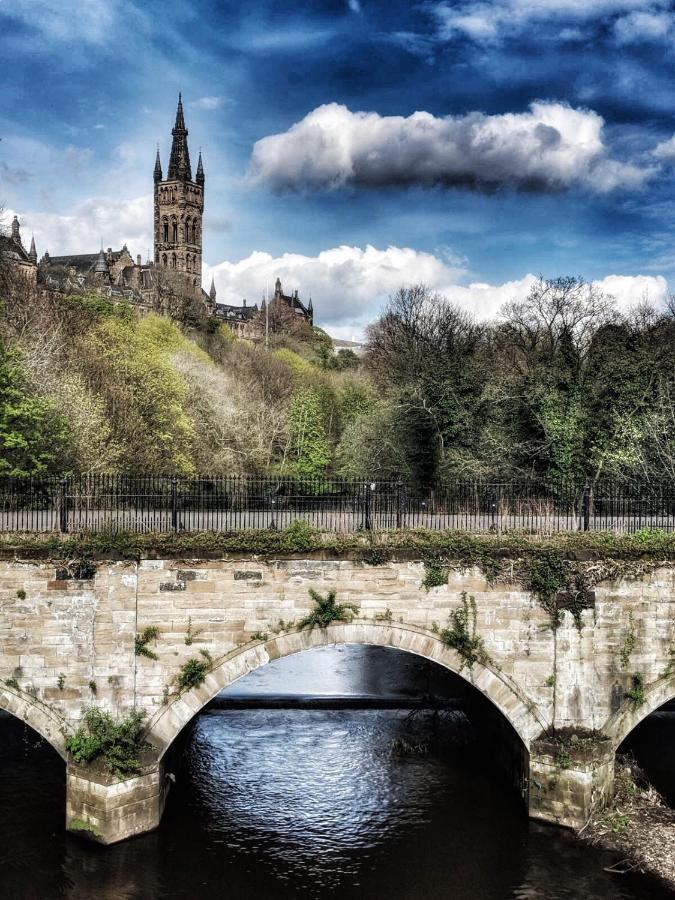 Vkm Apartments Glasgow Luaran gambar