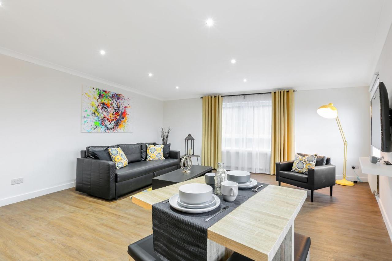Vkm Apartments Glasgow Luaran gambar