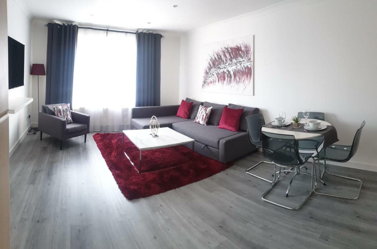 Vkm Apartments Glasgow Luaran gambar